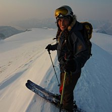 Topptur i kv&auml;llssol.. Foto: Erik Rodesj&ouml;. &Aring;kare: Solfrid H&aring;kenstad.