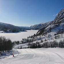VI LADER OPP TIL P&Aring;SKE MED STR&Oslash;KNE BAKKER OG L&Oslash;.