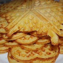 Foto: Mattias. &Aring;kare: &Aring;ka re n&auml;stan &auml;ta upp alla... -En &ouml;ver t frukost....