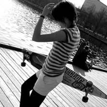 sommar i mars ? :D. Foto: Helen Van. &Aring;kare: Tekla.