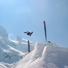 Johan hoppade h&ouml;gst den dagen.. Foto: Martin Livian. &Aring;kare: Dr. Fagerlund.