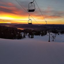 Noe vind i fjellet!
Vi pr&oslash;ver &aring; holde &aring;pent med.