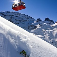 Klassisk resekatalog :) . Foto: Stefan Karlberg. &Aring;kare: Emil Bj&ouml;rk.