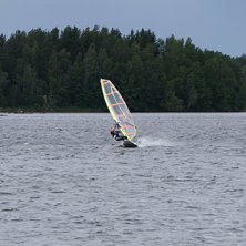 En byig dag p&aring; den lilla sj&ouml;n Lien!. Foto: Ylva F&aring;k. &Aring;kare: David Karlsson.