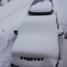 &Aring;&aring;&aring;h nej, det har sn&ouml;at igen. D&aring; blir vi ju a. Foto: Ok&auml;nd. &Aring;kare: Jeep.