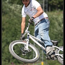 Bild fr&aring;n slopstylen under Mayhem 2007 i &Aring;re. Foto: Kjell Holtenkrans. &Aring;kare: Mayhem 2007.