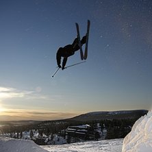 Supermanfrontflip. Foto: Claes Lind(Claaees). &Aring;kare: Henrik Gustafsson.