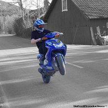 Viktor leker. Foto: Daniel Eriksson. &Aring;kare: Viktor Sandin.