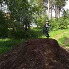 Elliot 5 &aring;r.