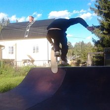 Impressive tajming av grabben vid fotografering av. Foto: 6-&aring;rig son som fotar f&ouml;r f&ouml;rsta g&aring;ngen. &Aring;kare: Kristian B.