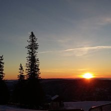 Sol og bl&aring; himmel!
Flotte forhold i l&oslash;ypene og u.