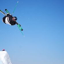 Detta hopp tog mig till seger i J&auml;rvs&ouml; Big Air. . Foto: Fjunesh. &Aring;kare: Olov Engstr&ouml;m.