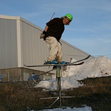 fattigt r&auml;cke vid &auml;ckel-g&auml;rde. Foto: nazia. &Aring;kare: viking.