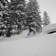 Pow under Nassereinbhan. G&ouml;tt! (Redigerad; inga f. Foto: Adrian Helly Hansen. &Aring;kare: Viktor Roos.