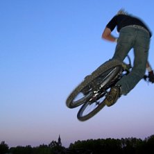 vi var ute och fotade en fin tisdags kv&auml;ll. Foto: niclas olsson. &Aring;kare: johan lantz.