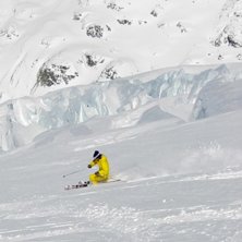 heliskiing whistler. &Aring;kare: Alexander Rutgersson.
