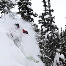 Eric Pehota rippin pow in Blackcomb.. Foto: Birger Holo. &Aring;kare: Eric Pehota.