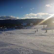 Sol s&oslash;ndag 
Deilig v&aelig;r og god stemning i bakken .