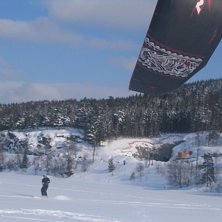 Kite en varm v&aring;rdag med masse pudder opp&aring; isen!. Foto: John Anders. &Aring;kare: Meg.