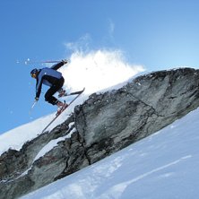 F&auml;rskt puder kom &ouml;ver natten. Verkade f&ouml;rst var. Foto: Minns inte.