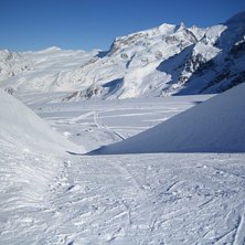 Halfpipen i Zermatt.. :P. Foto: lottiz. &Aring;kare: ---.