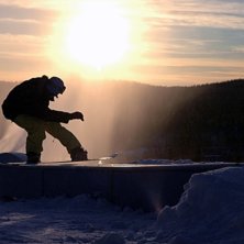 Fs tailslide. Foto: Daniel R&ouml;nnb&auml;ck. &Aring;kare: Adde.