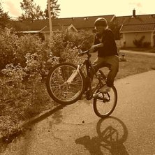 stegra bara lite:P. Foto: wille &ouml;sstenson. &Aring;kare: Marcus Nordin.