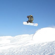 Ett litet naturhopp i tv&auml;r&aring;valvet en fin dag med. Foto: Ulf T&ouml;rnqvist. &Aring;kare: (Jag) Adrian Fr&ouml;lund.