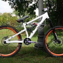Min rajd!!!

Solid flair

www.solidbikes.de. Foto: Mathias U. &Aring;kare: Ingen.