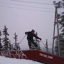 Brorsan p&aring; railen.. Foto: Joel Wastesson. &Aring;kare: Oskar Wastesson.