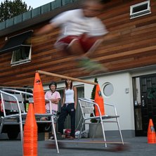 h&ouml;jdhopps t&auml;vling, 2a :D. Foto: mika. &Aring;kare: viktor jag.