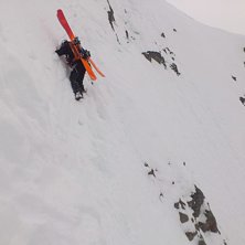 L&aring;ng v&auml;g ner. Foto: Robin. &Aring;kare: Jaob Wis&eacute;n.