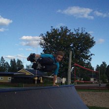 Jag k&ouml;r n&aring;n handplant eller n&aring;t. Foto: L&ouml;ken tror jag. &Aring;kare: Jag.
