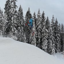 En rolig dag i slalombacken. Foto: Niklas Eriksson. &Aring;kare: Anton Tillman.