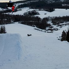 Snurr me handp&aring;l&auml;ggning. Foto: Gustav wennerstr&ouml;m. &Aring;kare: Jesper wiklund.