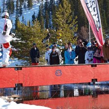 Ett av momenten p&aring; stadium railjam, h&auml;r &auml;ver va. Foto: -. &Aring;kare: Cristopher Hj&auml;lmeby.