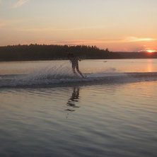ute och glider p&aring; trick skidorna!. Foto: Lars-&aring;ke. &Aring;kare: orre.