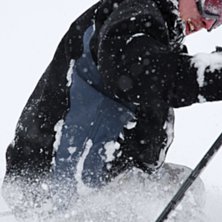 Offpistsladd framf&ouml;r kameran.. Foto: Per Orchide&eacute;n. &Aring;kare: Ola Nogell.