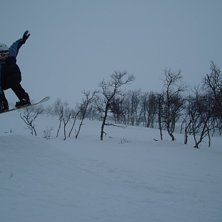 liten grab i ett litet hopp i Storliens funpark.... Foto: Mange Holmquist. &Aring;kare: Per Holmquist.