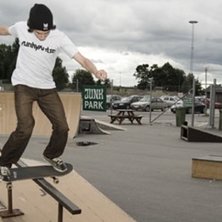 Boardslide. Foto: Emil Rydell.