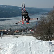 en solig dag i &aring;re. Foto: Mascot Olofsson. &Aring;kare: Erik Kikajon.