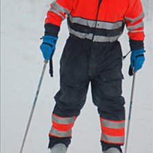 Dansk stil!!!
L&auml;gg m&auml;rke till de fina bl&aring;a han. Foto: Jonas Ottosson. &Aring;kare: Mads Mikkelsen, kanske?.