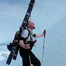 B&aring;de magen och skidorna har blivit fetare de sena. Foto: Mikael &Aring;sell. &Aring;kare: Mikael &Aring;sell.
