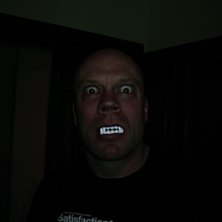 Foto: Johan Jonsson. &Aring;kare: Fotografvampyr G&ouml;sta Fries var v&auml;ldigt taggad p&aring; Draculasafari n&auml;r Free Radicals var i Rum&auml;nien..