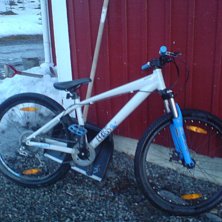 Min cykel: Giant Brass 1. Foto: Jag (M&aring;ns Sahlberg). &Aring;kare: Giant Brass 1.