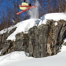 bakom huset. Foto: pappa. &Aring;kare: jag.