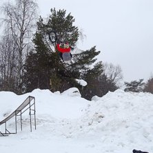 Barrel Roll f&ouml;rs&ouml;k ;) Slutade med att hans fot v. Foto: Joakim Nilsson (Jag). &Aring;kare: Johan Boman.