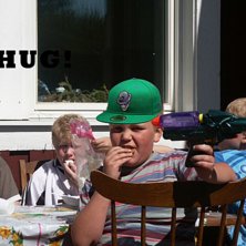 Man var 100% Gangstah n&auml;r man var liten ocks&aring;. Foto: Vet ej. &Aring;kare: Linus.
