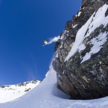 Wille droppar stort i Felsental. Foto: Jesper Molin. &Aring;kare: Wille Lindberg.