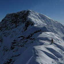 Sista biten upp mot Giebmeb&aacute;kti &auml;r l&auml;ttg&aring;ngen. Foto: tryggve tir&eacute;n.